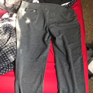 Gray sweater like Capri slacks!🌺